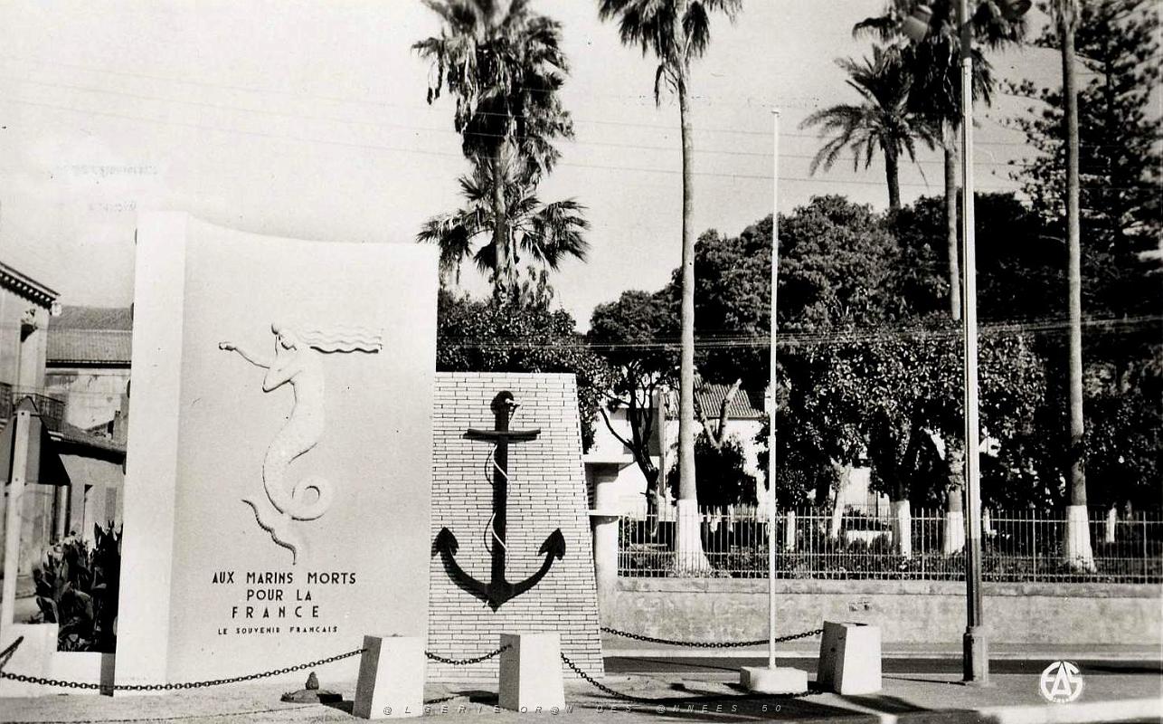 Arzew 510- monument aux marins COLLECTION DES AMIS DE ND DE SANTA CRUZ.jpg